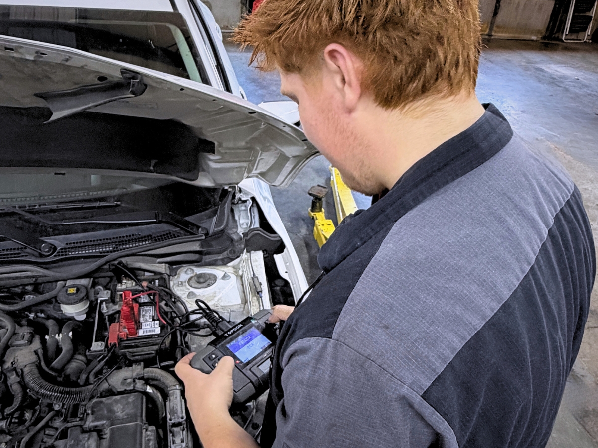 Can Hot Weather Cause My Car Battery to Fail? featured image